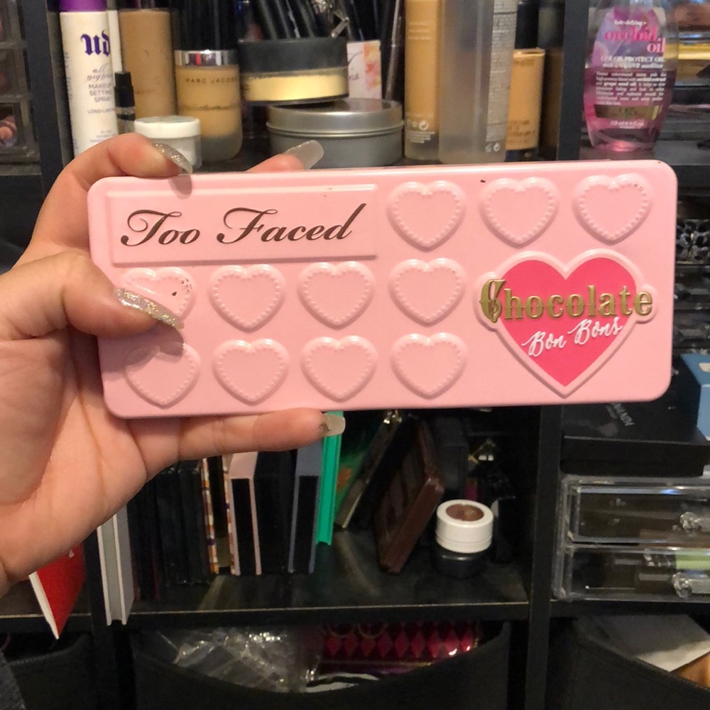 Too faced bon bon